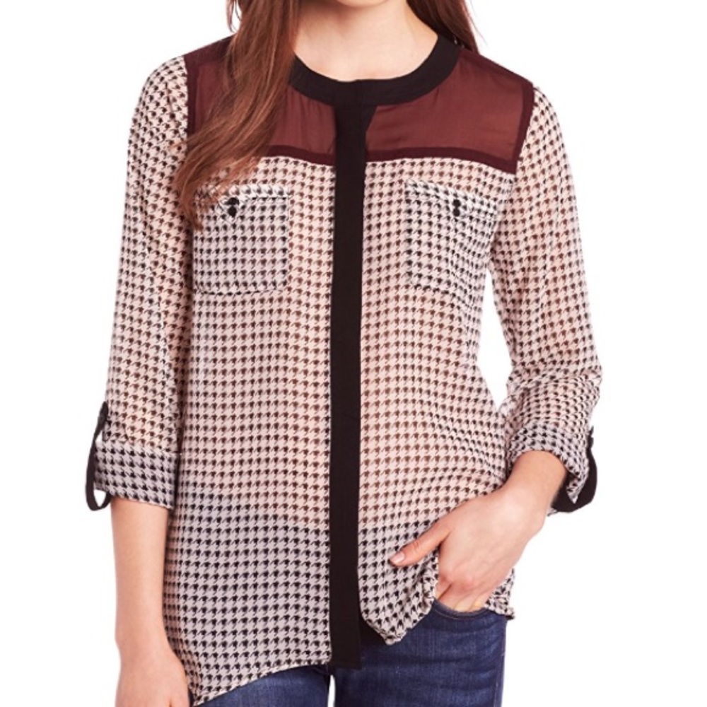 Houndstooth Sharkbite Hem Sheer Blouse NWT
